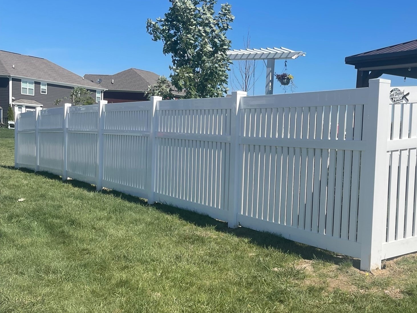 Photo of a vinyl fence in Indianapolis
