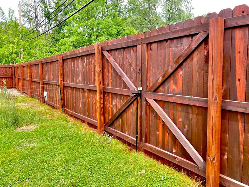Stockade wood fencing in Indianapolis Indiana