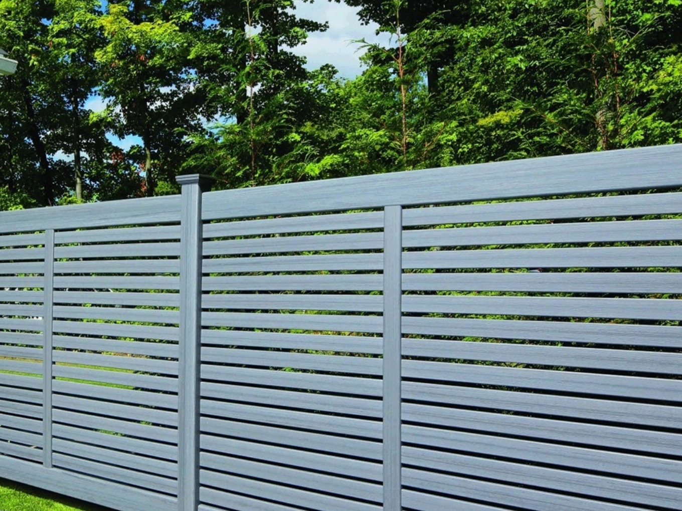 Carmel Indiana residential fencing contractor