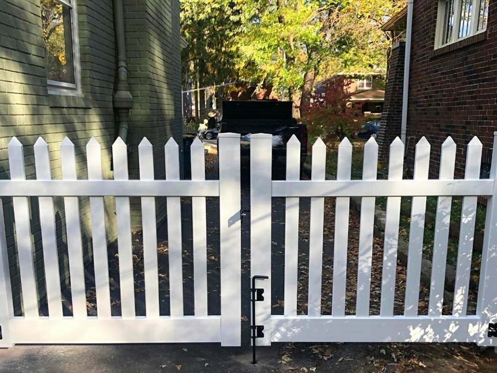 Lawrence Indiana DIY Fence Installation