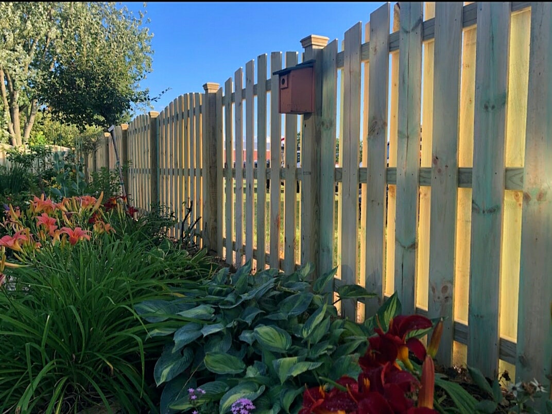New Palestine IN picket wood fence
