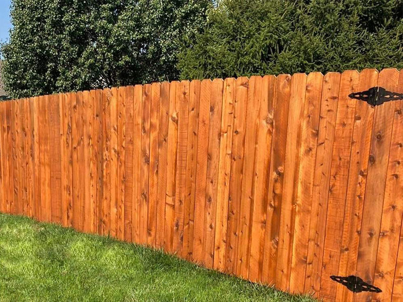 Whitestown IN stockade style wood fence