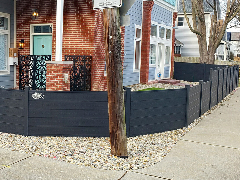 Composite fence installation company in Indianapolis Indiana