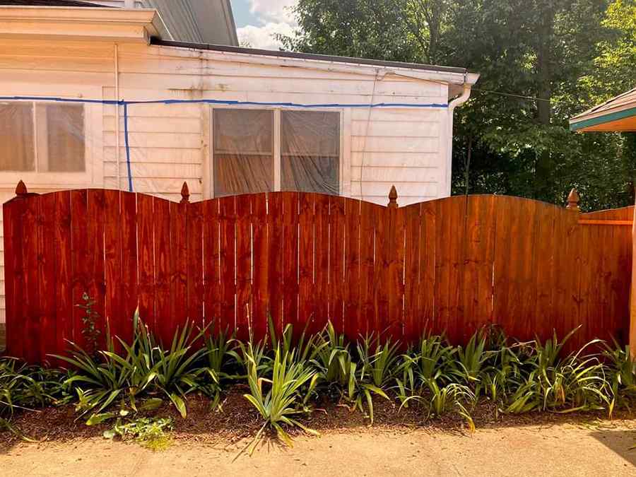 Indianapolis, Indiana staining and sealing for wood fences
